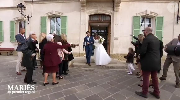 Tiffany et Thomas lors de leur mariage dans Mariés au premier regard, épisode 2, diffusé sur M6 le 14 novembre 2016