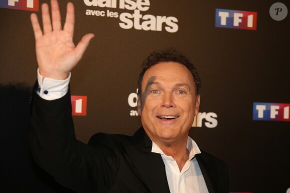 Julien Lepers au photocall de l'émission "Danse Avec Les Stars - Saison 7" à Boulogne-Billancourt, le 28 septembre 2016. © Denis Guignebourg/Bestimage