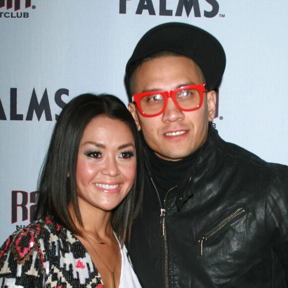 Taboo des "Black Eyed peas" et sa femme au club Rain à Las Vegas le 25 mai 2012