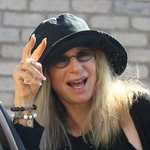 Barbra Streisand - People à la "Joel Silver's Annual Memorial Day Party" à Malibu, le 26 mai 2014.  Please Hide Children's face Prior to the Publication Celebrities attending Joel Silver's Annual Memorial Day Party at his home in Malibu, California on May 26, 2014.26/05/2014 - Malibu