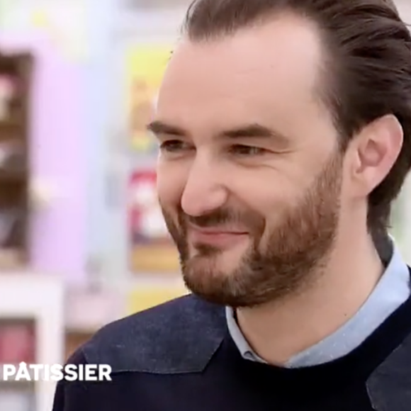 Cyril Lignac dans Le Meilleur Pâtissier, image extraite de l'épisode 7 de la saison 5, diffusé le 23 novembre 2016.