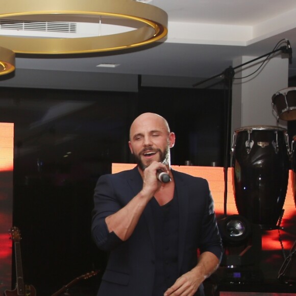Exclusif - Olivier Dion, Damien Sargue et David Ban (Les 3 Mousquetaires) - Dîner de gala au profit de l'association "Princesse Margot", dont Muriel Hattab est la présidente et qui a été créée après le décès de sa fille, au Pavillon Royal à Paris. Le 14 Novembre 2016. © Denis Guignebourg / BestImage