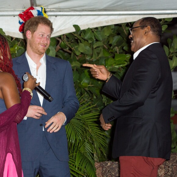 Le prince Harry lors d'une réception organisée par le premier ministre à Antigua, à l'occasion de son voyage officiel de 15 jours dans les Caraïbes. Le 21 novembre 2016  21 November 2016. Prince Harry attends an official function with the Prime Minister of Antigua, Gaston Browne, during his tour of the Caribbean21/11/2016 - 