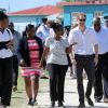 Le prince Harry a rencontré de jeunes enfants lors de sa visite dans une école à La Barbade, à l'occasion de son voyage de 15 jours dans les Caraïbes. Le 22 novembre 2016  Prince Harry joins pupils at Holy Trinity primary school and nursery on the island of Barbuda as they prepare to celebrate the 93rd anniversary of the school's Founders' Day, as he continues his tour of the Caribbean.22/11/2016 - 