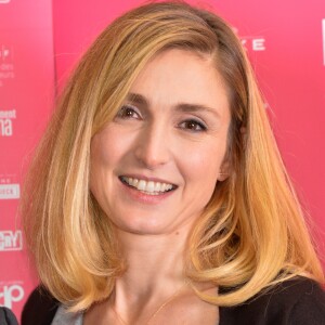 Julie Gayet - Soirée d'ouverture de la 12ème édition du Festival "Paris Courts Devants" au MK2 Bibliothèque à Paris le 29 novembre 2016. © Coadic Guirec/Bestimage