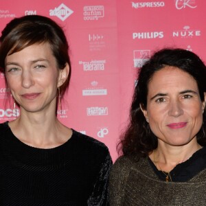 Emilie Caen et Mazarine Pingeot - Soirée d'ouverture de la 12ème édition du Festival "Paris Courts Devants" au MK2 Bibliothèque à Paris le 29 novembre 2016. © Coadic Guirec/Bestimage