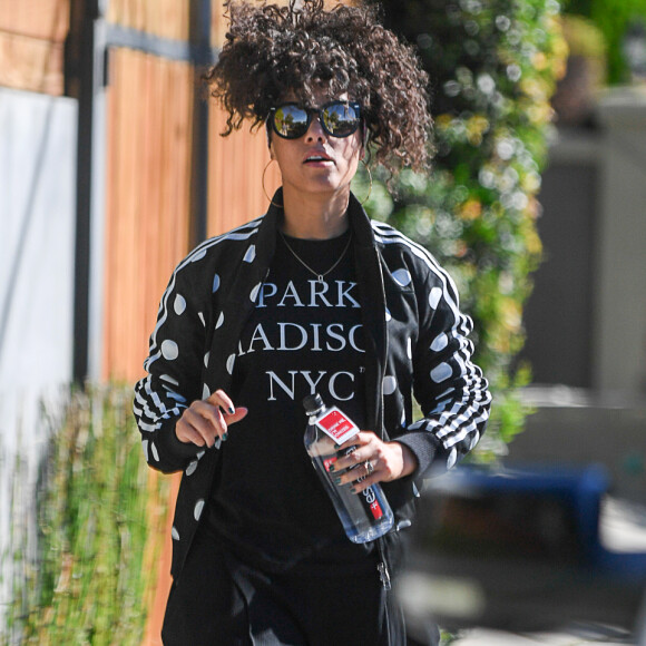 Exclusif - Alicia Keys quitte un studio d'enregistrement à Los Angeles le 22 octobre 2016.