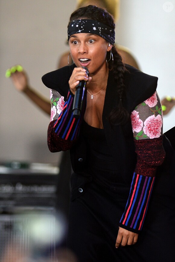 Alicia Keys participe à l'émission "Today" au Rockefeller Plaza de New York le 2 septembre 2016.