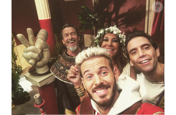M. Pokora, Zazie, Mika et Florent Pagny sur le tournage de la bande-annonce de "The Voice 6", le 29 novembre 2016.
