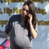 Mila Kunis, très enceinte, à la sortie d'une crèche à Studio City, le 29 novembre 2016.