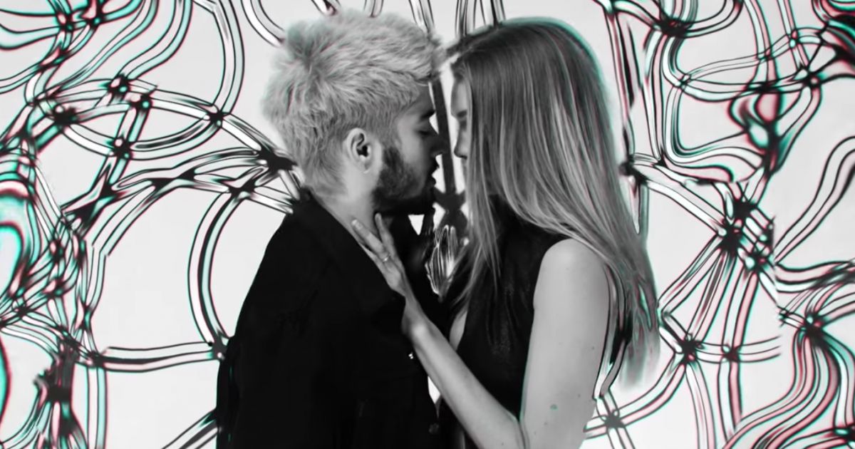 Zayn Pillowtalk janvier 2016. Purepeople