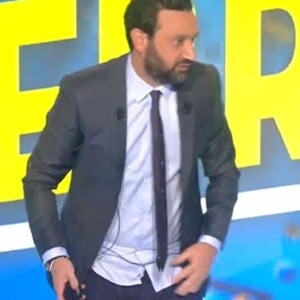 Cyril Hanouna en caleçon dans "TPMP", lundi 5 décembre 2016, sur C8