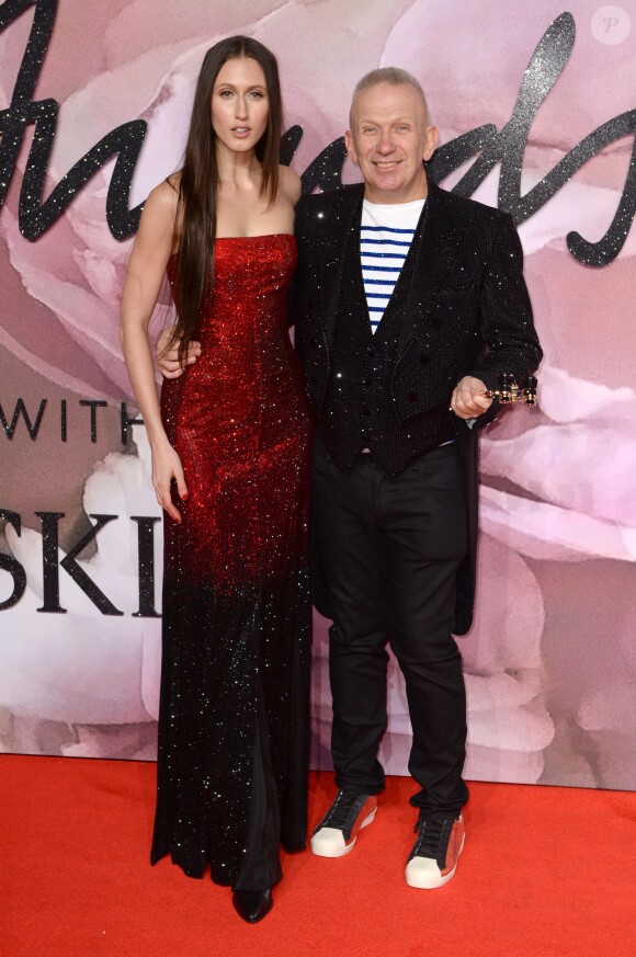 Anna Cleveland et Jean Paul Gaultier aux British Fashion Awards 2016 à Londres. Le 5 décembre 2016.