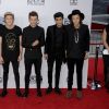 Liam Payne, Niall Horan, Louis Tomlinson, Zayn Malik and Harry Styles (groupe One Direction) à la Soirée "American Music Award" à Los Angeles le 23 novembre 2014.