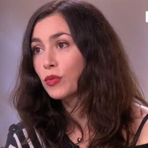 Olivia Ruiz se confie dans "Thé ou café", samedi 10 décembre 2016, sur France 2