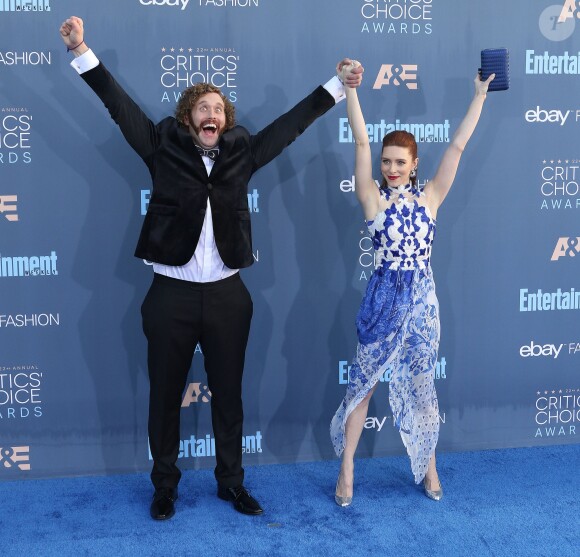 T.J. Miller et sa femme Kate Gorney à la cérémonie des Critics' Choice Awards au Barker Hangar à Santa Monica, le 11 novembre 2016