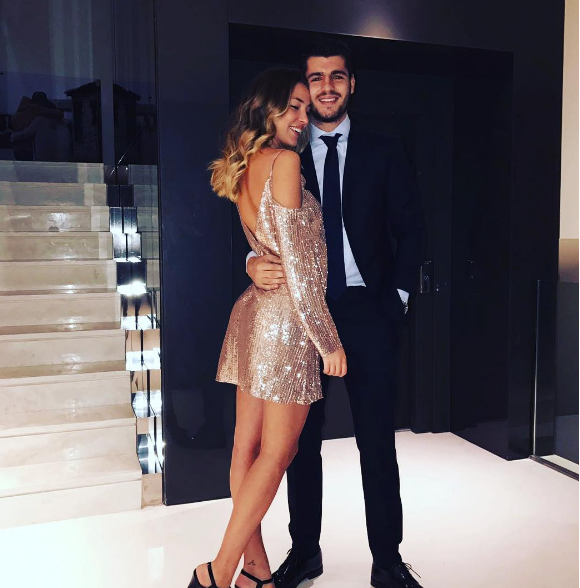Alvaro Morata pose avec sa compagne Alice Campello. Photo postée sur Instagram en décembre 2016.