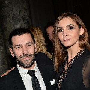 Alexis Mabille et Clotilde Courau - 6ème édition du dîner de charité "Link" en soutien à l'association AIDES au Pavillon Cambon à Paris, le 12 décembre 2016.