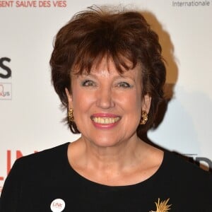 Roselyne Bachelot - 6ème édition du dîner de charité "Link" en soutien à l'association AIDES au Pavillon Cambon à Paris, le 12 décembre 2016.