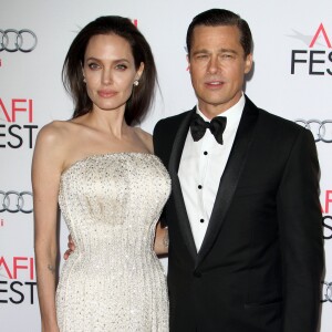 Angelina Jolie et son mari Brad Pitt - Première de "By the Sea" à Los Angeles le 5 novembre 2015.