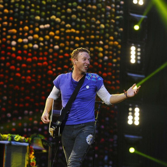 Chris Martin - Coldplay en concert au stade Wembley à Londres. Le 15 juin 2016