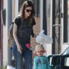 Exclusif - Rachel Bilson se promène avec sa fille Briar Rose Christensen à Los Angeles, le 12 mai 2016.