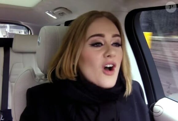 Adele dans le Carpool Karoké de James Corden, chante All i want for Christmas is you. Décembre 2016