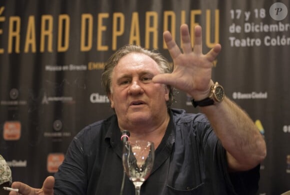 Gérard Depardieu donne une conférence de presse à l'hôtel Panamericano Buenos Aires à propos de ses spectacles au théatre Colon le 16 décembre 2016.