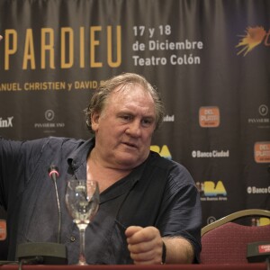 Gérard Depardieu donne une conférence de presse à l'hôtel Panamericano Buenos Aires à propos de ses spectacles au théatre Colon le 16 décembre 2016.