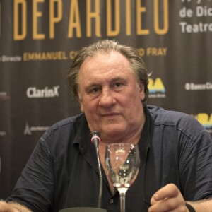 Gérard Depardieu donne une conférence de presse à l'hôtel Panamericano Buenos Aires à propos de ses spectacles au théatre Colon le 16 décembre 2016.