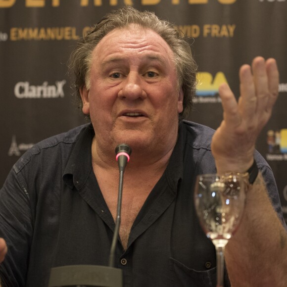 Gérard Depardieu donne une conférence de presse à l'hôtel Panamericano Buenos Aires à propos de ses spectacles au théatre Colon le 16 décembre 2016.