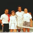 Mansour Bahrami, Martina Hingis, Yannick Noah et mary Pierce à la soirée "Les enfants de la terre", à Paris, le 21 mai 1997.