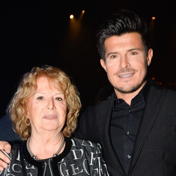 Exclusif - Vincent Niclo avec sa mère Evelyne au concert de Charles Aznavour au Palais des Sports à Paris, le 21 décembre 2016. © Guirec Coadic/Bestimage