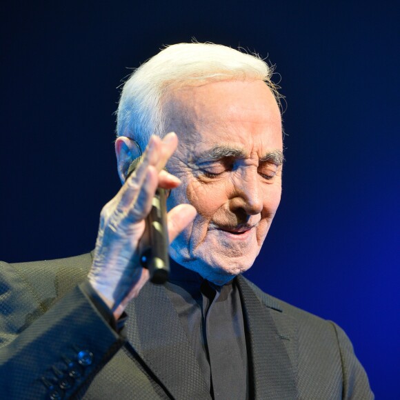 Charles Aznavour en concert au Palais des Sports à Paris, le 21 décembre 2016. © Guirec Coadic/Bestimage