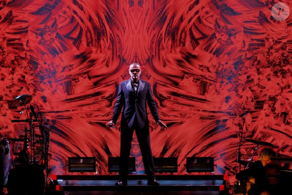 George Michael en concert à l'Opéra Garnier à Paris avec le spectacle de sa tournée Symphonica, au profit du Sidaction, le 9 septembre 2012. Le chanteur anglais est mort à 53 ans le 25 décembre 2016.