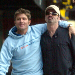 George Michael et Kenny Goss à Hollywood, le 16 janvier 2002.
