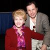 Debbie Reynolds et son fils Todd Fisher à la soirée "Hollywood Chamber of Commerce 82nd Annual Meeting & Lifetime Achievement Luncheon" à Los Angeles le 26 mars 2003.