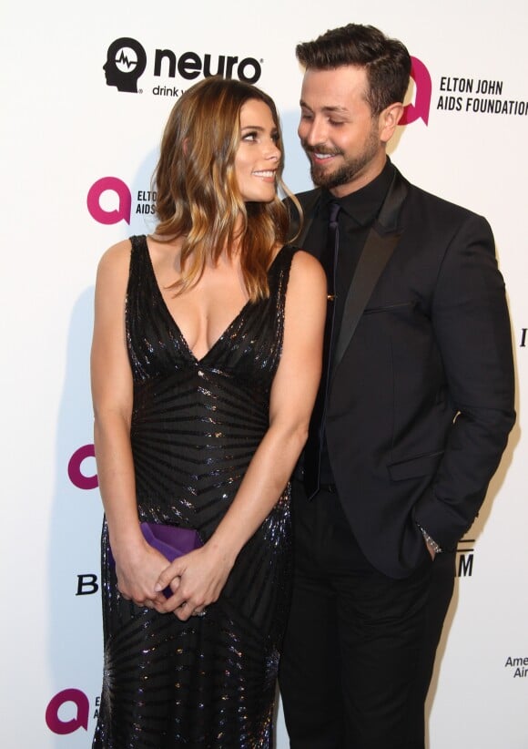 Ashley Greene et son compagnon Paul Khoury à la soirée Elton John AIDS foundation 2016 à West Hollywood Park à West Hollywood, le 28 février 2016