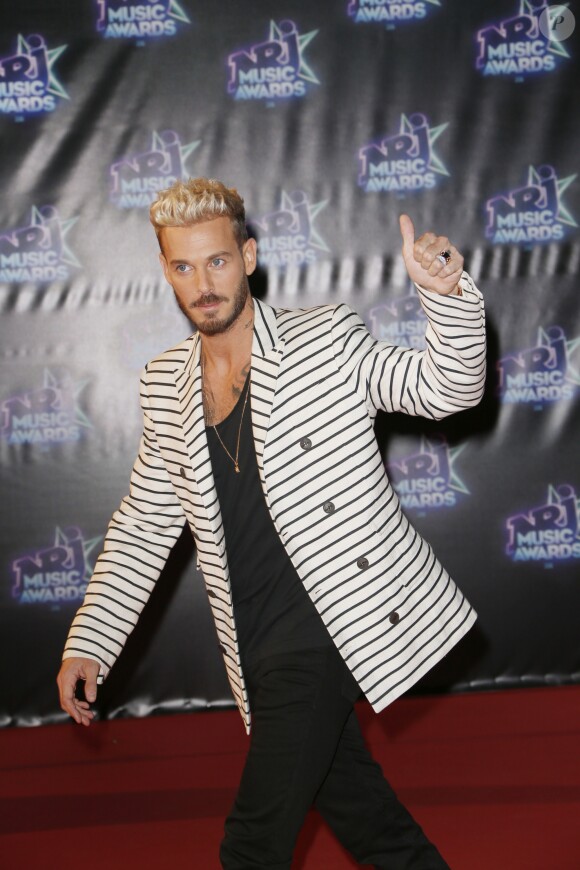 M. Pokora lors de la 18ème cérémonie des "NRJ Music Awards" au Palais des Festivals à Cannes, le 12 novembre 2016.