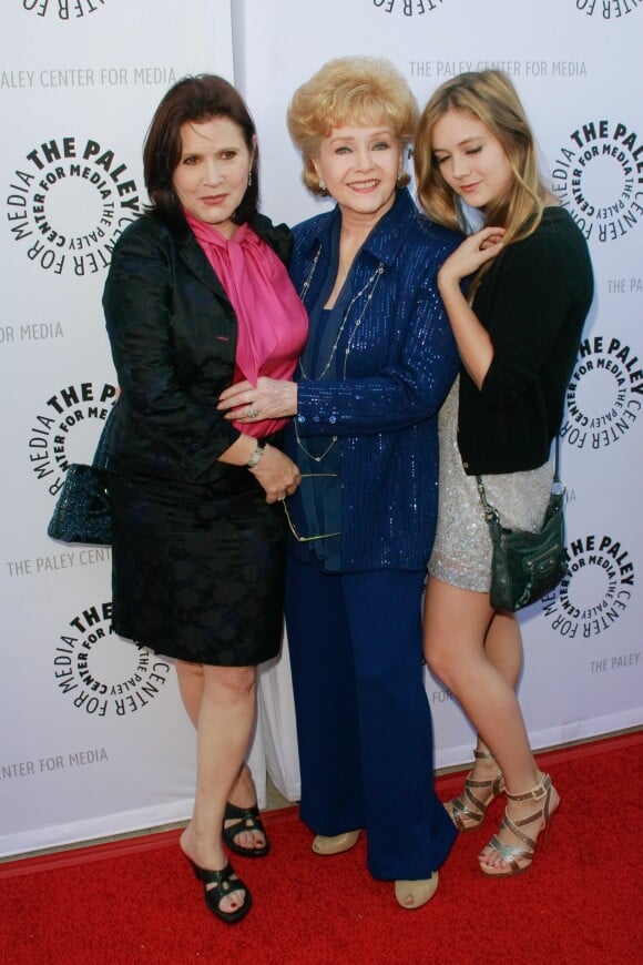 Carrie Fisher avec sa fille Billie Catherine Lourd et sa mère Debbie Reynold à Beverly Hills, le 7 juin 2011.
