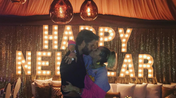 Miley Cyrus et Liam Hemsworth mariés ? La "belle-famille" réunie pour Nouvel An