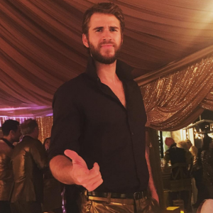 Miley Cyrus fête le réveillon avec sa belle-famille lors d'une grosse soirée à San Diego. Son chéri Liam Hemsworth était présent. Photo publiée sur Instagram le 1er janvier 2017.