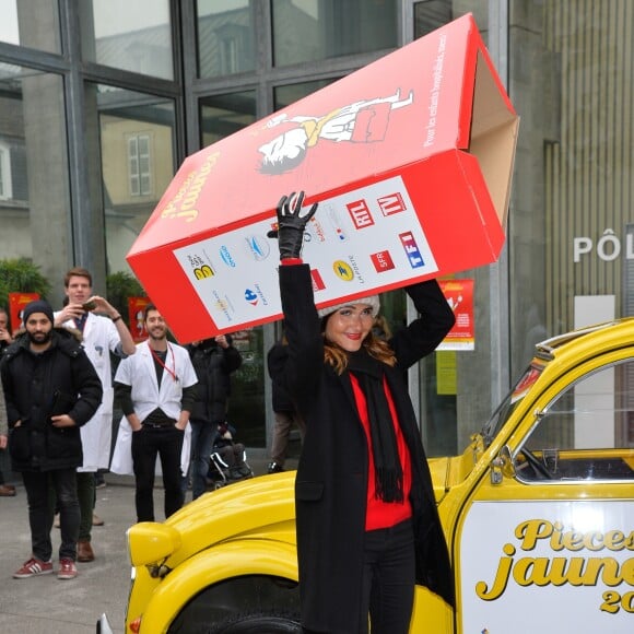 Joyce Jonathan et Vianney - Lancement de l'opération Pièces Jaunes 2017 À l'Hôpital Necker-Enfants malades AP-HP à Paris le 4 janvier 2017. Cette année, le personnage de bande dessinée "Le Petit Nicolas" est le parrain de l'opération.