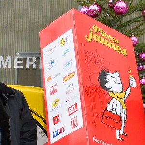 Joyce Jonathan et Vianney - Lancement de l'opération Pièces Jaunes 2017 À l'Hôpital Necker-Enfants malades AP-HP à Paris le 4 janvier 2017. Cette année, le personnage de bande dessinée "Le Petit Nicolas" est le parrain de l'opération.