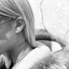 L'artiste JonBoy a tatoué le mot "Clarity" sur le cou de Sofia Richie. Photo publiée sur Instagram le 4 janvier 2016