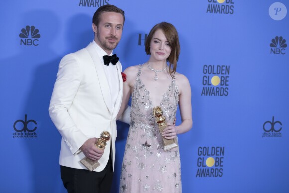 Emma Stone et Ryan Gosling - Press Room lors de la 74e cérémonie annuelle des Golden Globe Awards à Beverly Hills, Los Angeles, Californie, Etats-Unis, le 8 janvier 2017. © Olivier Borde/Bestimage