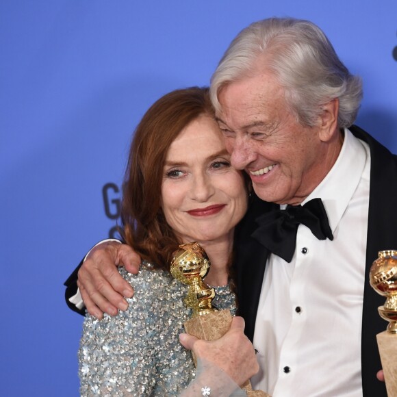Isabelle Huppert et Paul Verhoeven - Press Room lors de la 74e cérémonie annuelle des Golden Globe Awards à Beverly Hills, Los Angeles, Californie, Etats-Unis, le 8 janvier 2017.