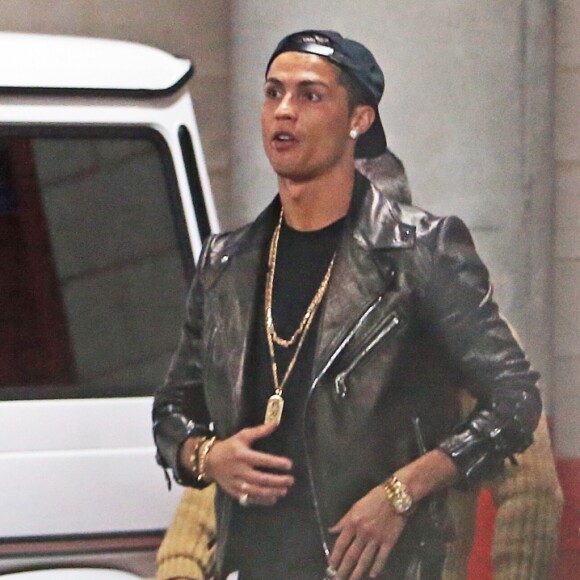 Cristiano Ronaldo et sa nouvelle compagne Georgina Rodriguez à la sortie du concert de Justin Bieber à Madrid, Espagne, le 23 novembre 2016.