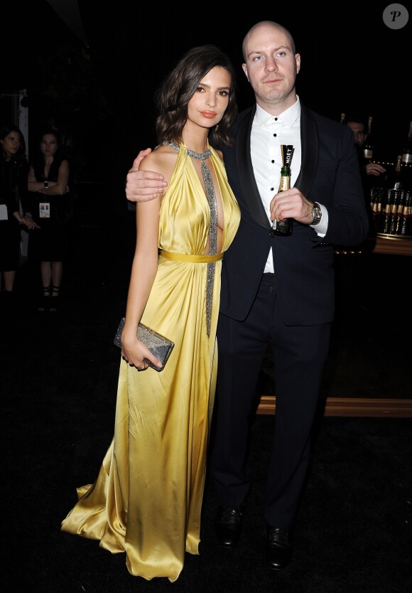 Emily Ratajkowski et son compagnon Jeff Magid assistent à la soirée post-Golden Globes de la Weinstein Company et Netflix au Beverly Hilton Hotel. Los Angeles, le 8 janvier 2016.