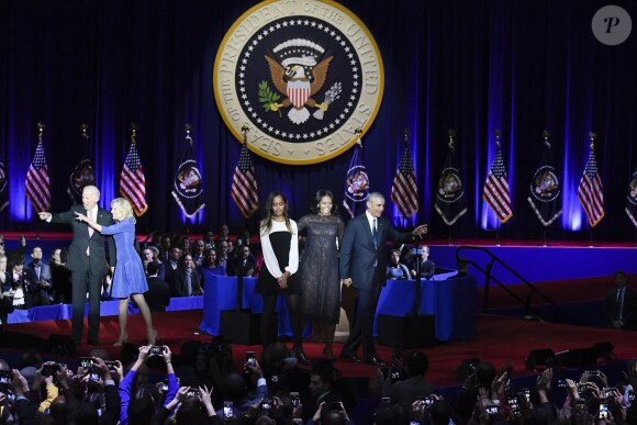 Barack, Michelle et Malia Obama, Joe et Jill Biden - Le président Barack Obama, son épouse Michelle et leur fille Malia à McCormick Place. Chicago, le 10 janvier 2017.